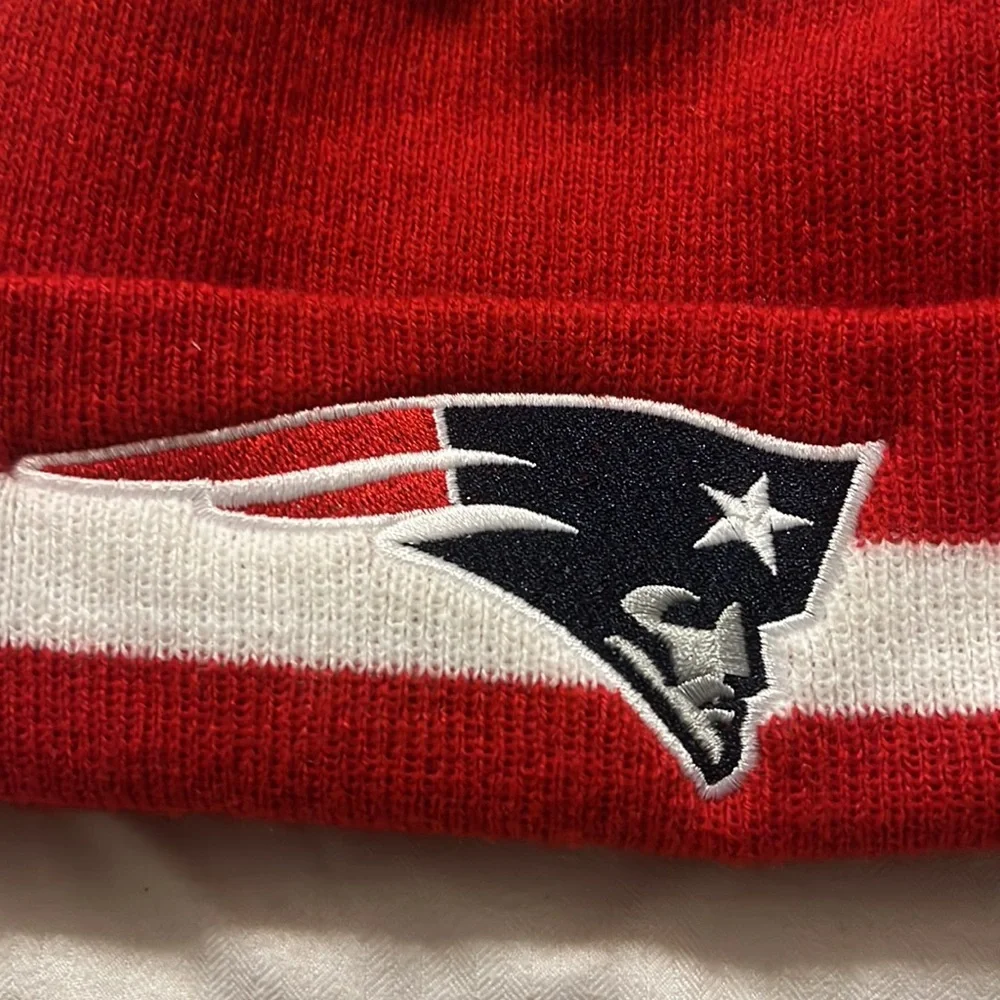 New Era New England patriots beanie with pompon
